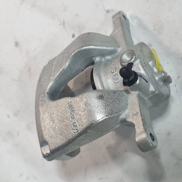 کالیپر ترمز جلو چپ کد 432026 مناسب برای چانگان 55 پلاس