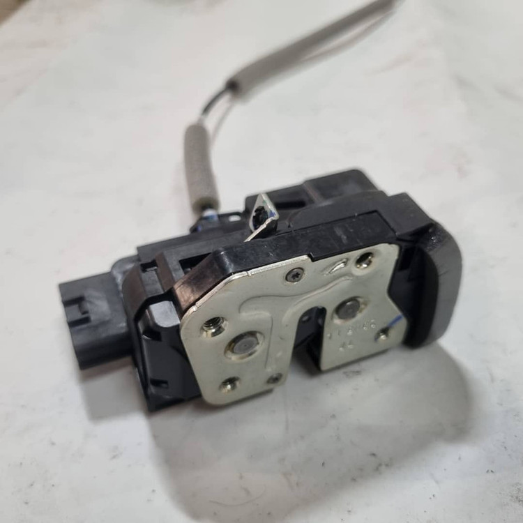 قفل درب عقب چپ کد 430154 مناسب برای چانگان cs 55